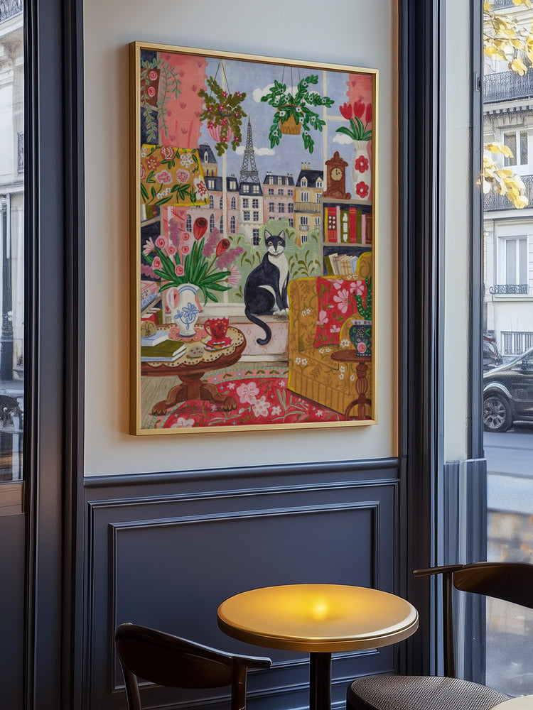 Pariser Fensterinterieur mit Katze und Blick auf den Eiffelturm